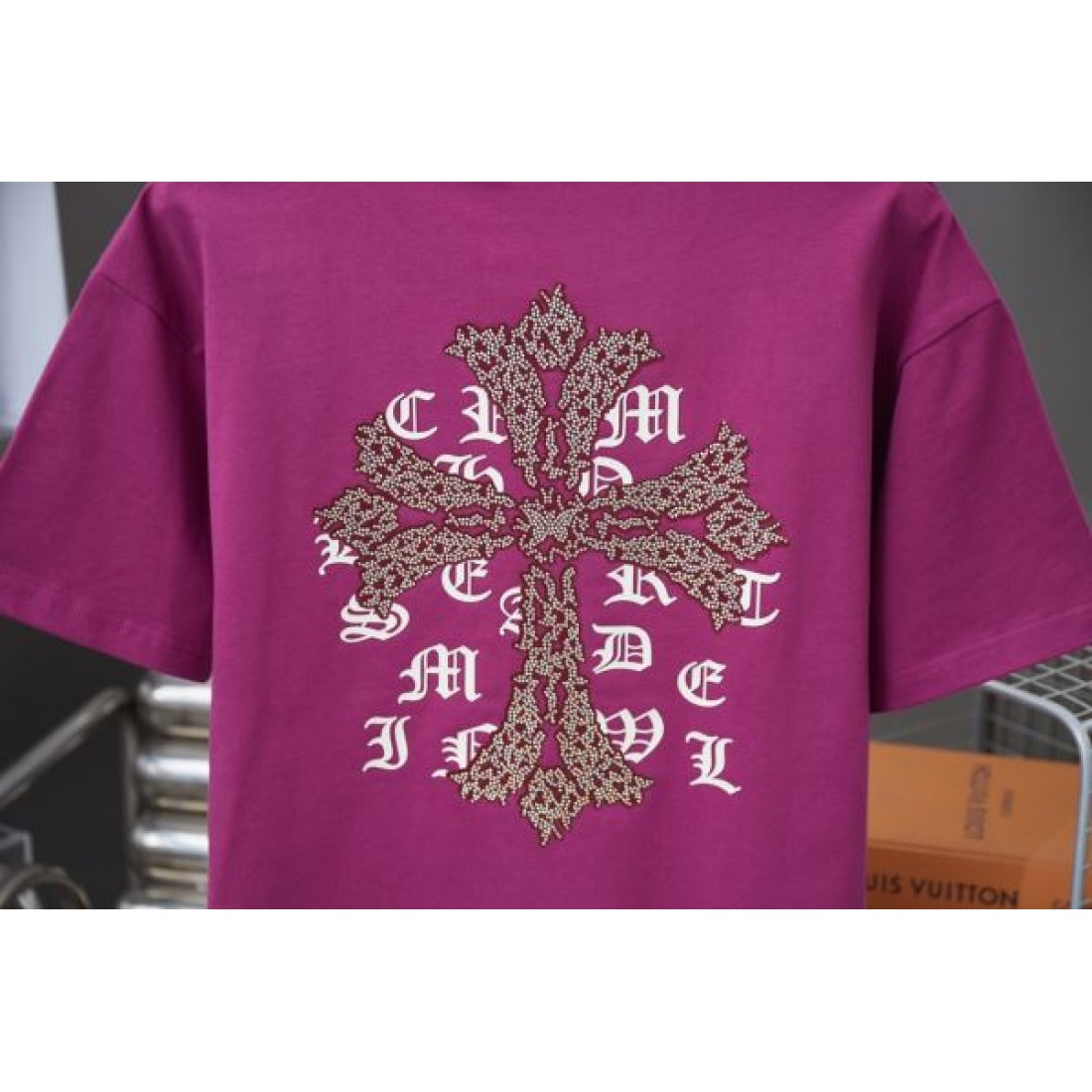 CHROME HEARTS クロムハーツ コピー 半袖Tシャツ エッジィな魅力