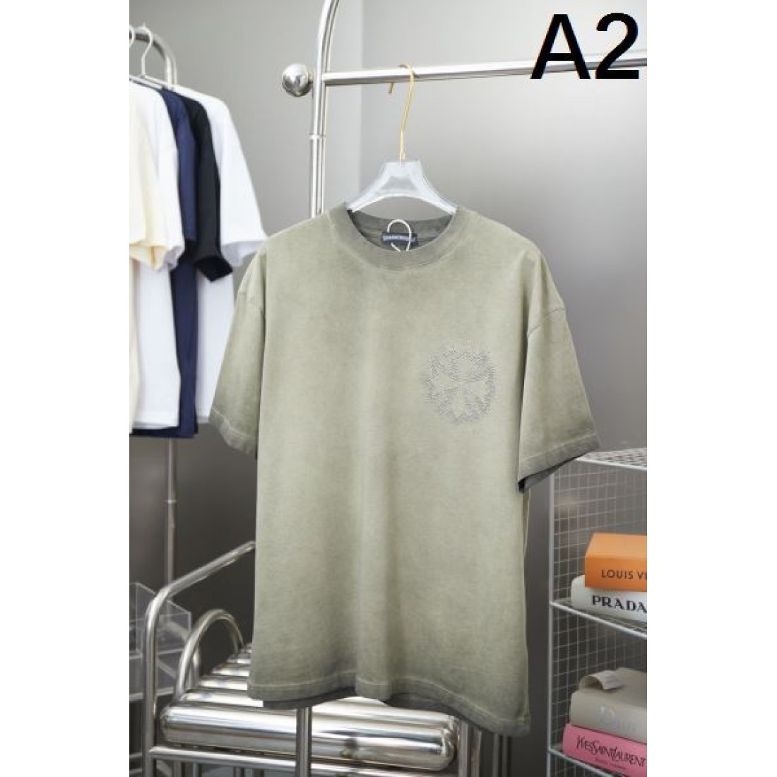 CHROME HEARTS クロムハーツ コピー 半袖Tシャツ 自由と個性を象徴する 逸品