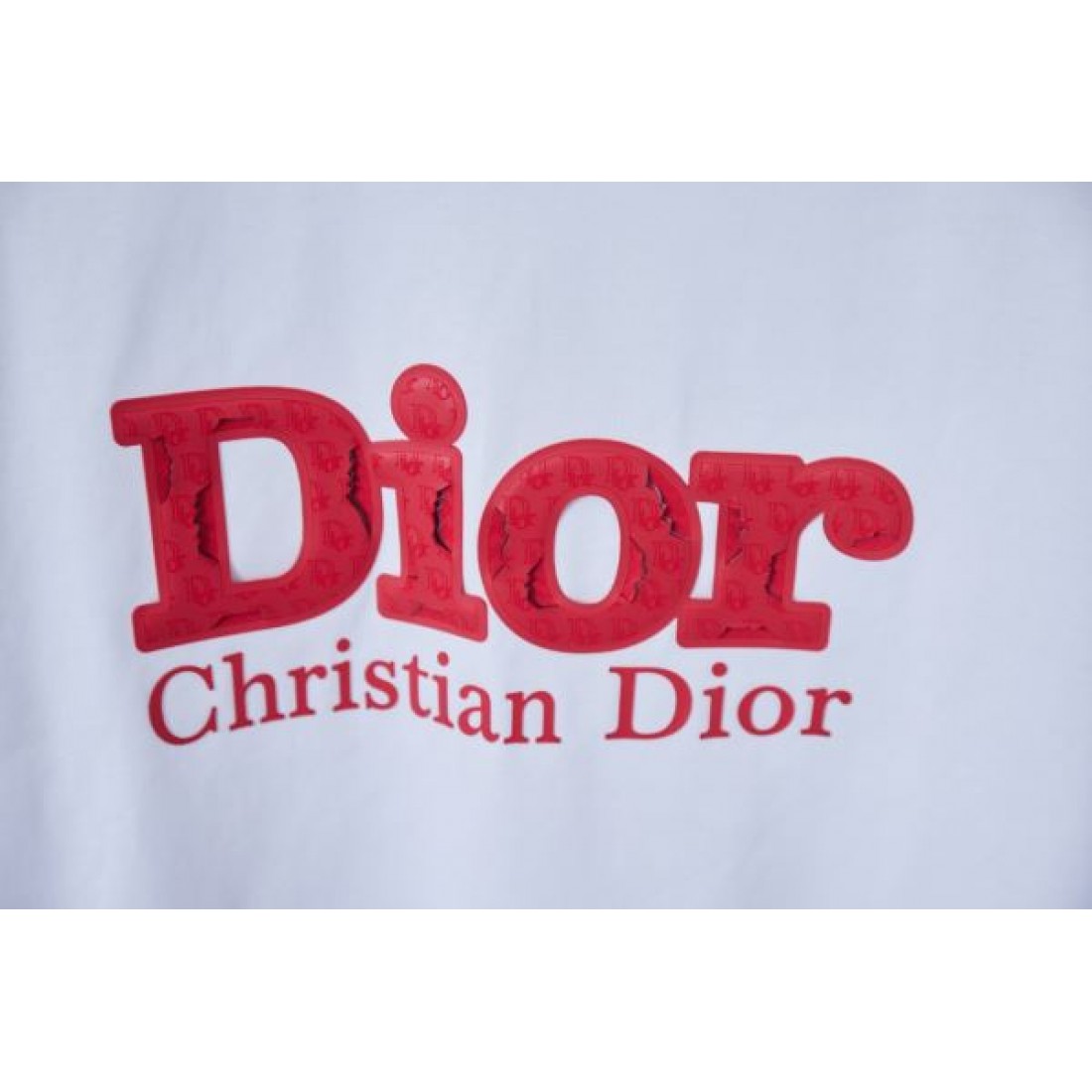 DIOR ディオール コピー 半袖Tシャツ トレンド感満載で華やかな印象に
