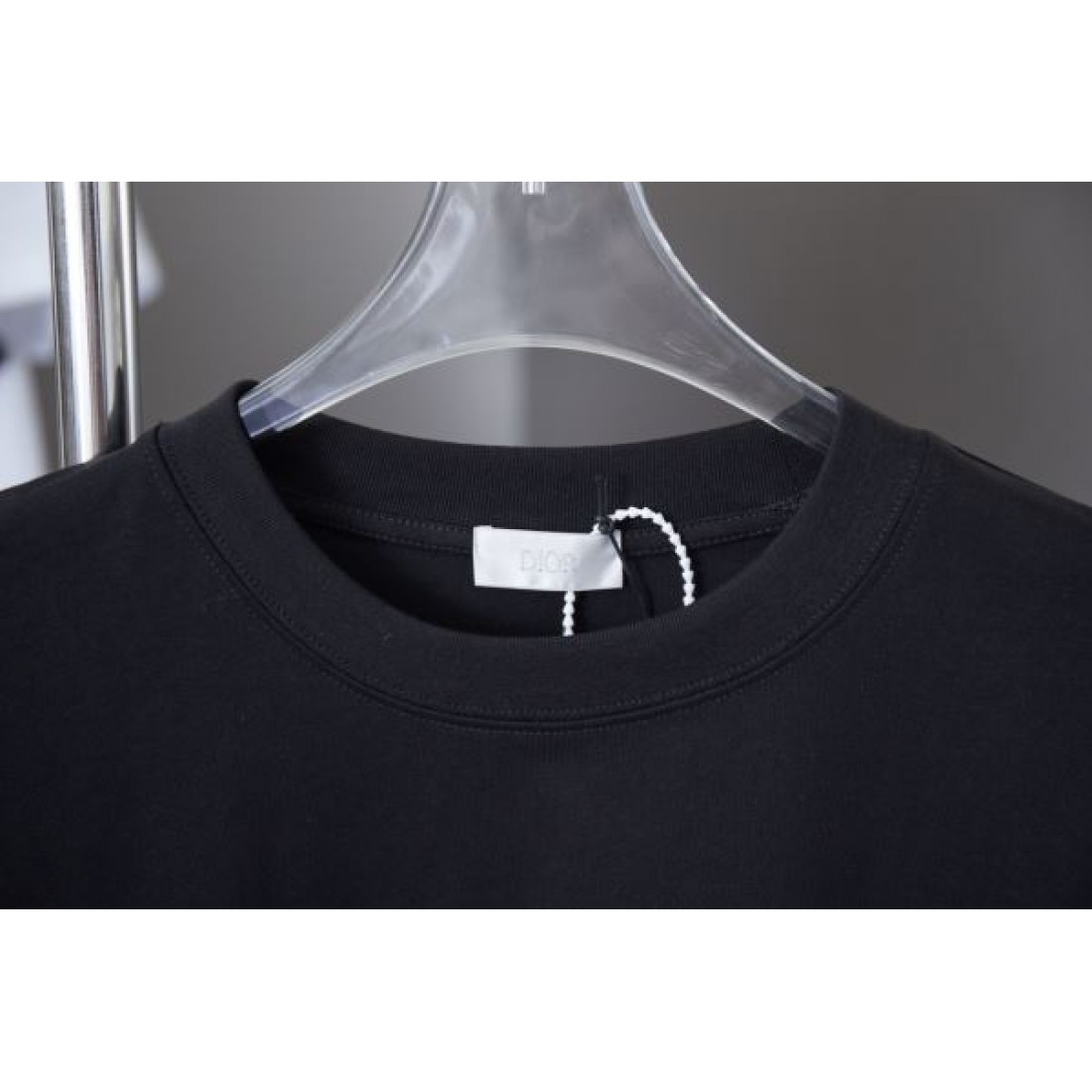 自信と個性を引き出す GUCCI グッチ コピー 半袖Tシャツ スタイリッシュな