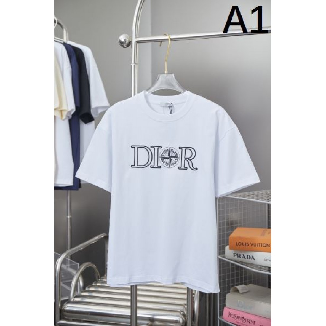 DIOR ディオール コピー 半袖Tシャツ DIORならではのクラシカルで上質な