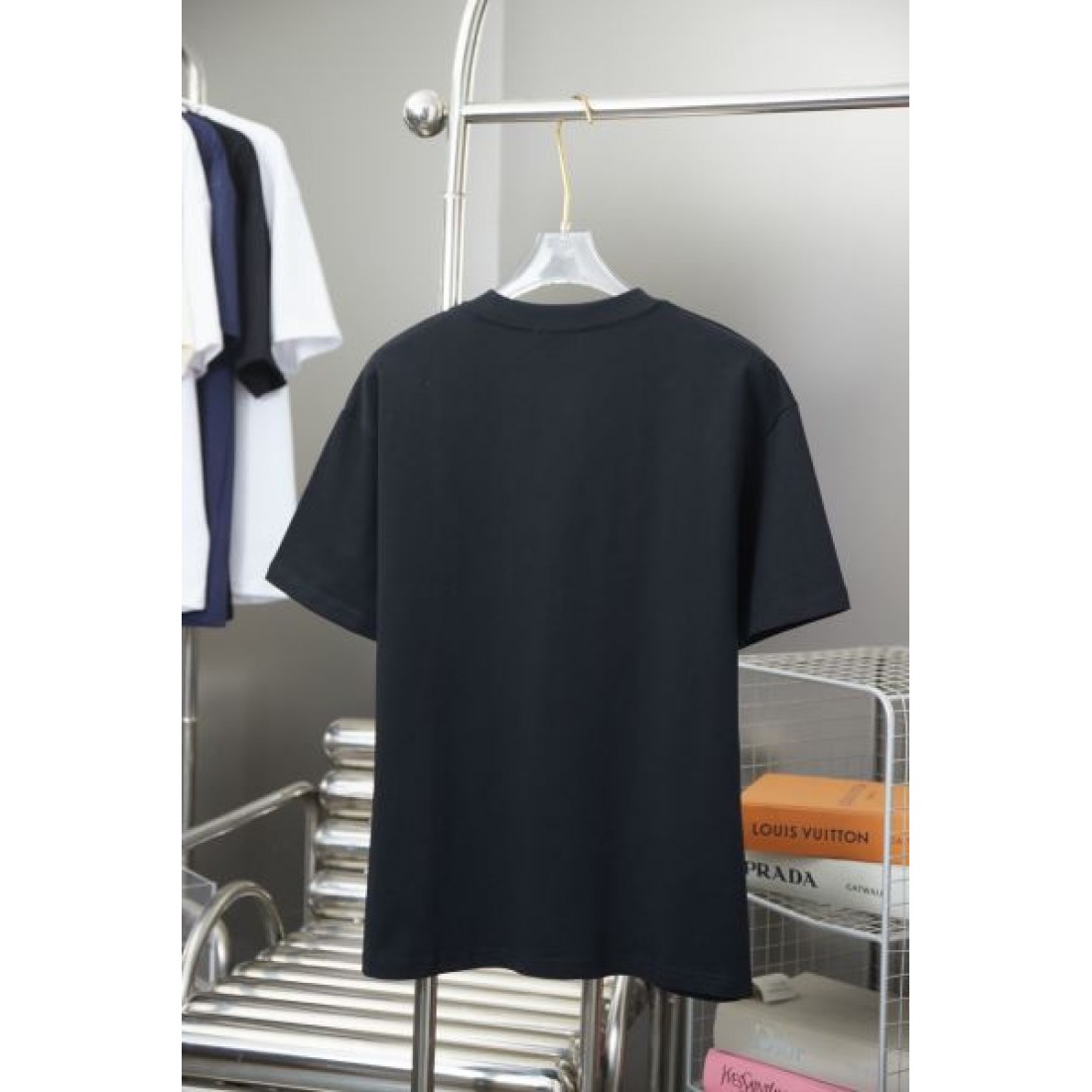 DIOR ディオール コピー 半袖Tシャツ DIORならではのクラシカルで上質な