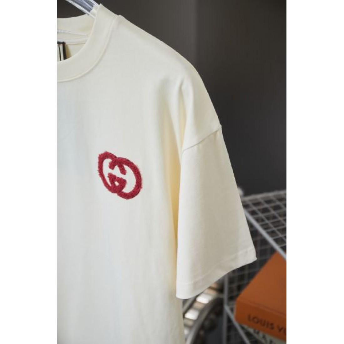 GUCCI グッチ コピー 半袖Tシャツ 洗練されたシルエットと都会的な
