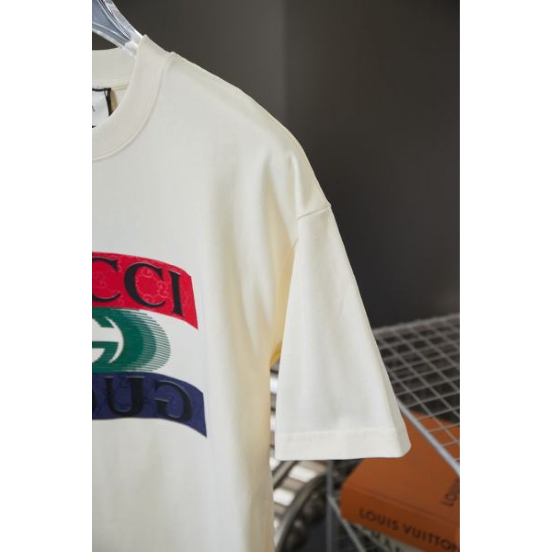 エフォートレスで魅力的な GUCCI グッチ コピー 半袖Tシャツ ミニマル