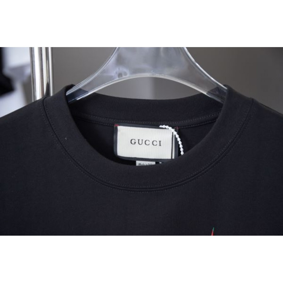 スタイリッシュなスタイル GUCCI グッチ コピー 半袖Tシャツ 今季は色を使った注目新品