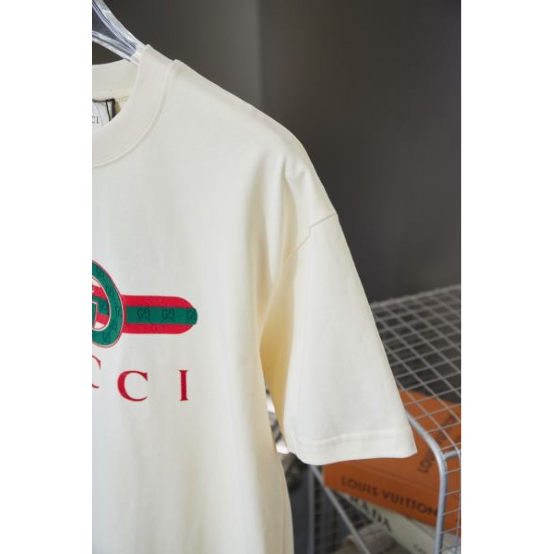 デイリー使いに実用性抜群 GUCCI グッチ コピー 半袖Tシャツ 引き続き注目のスタイル