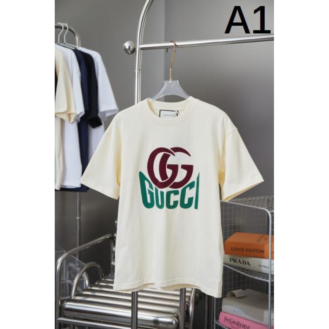 秋冬マストアイテム GUCCI グッチ コピー 半袖Tシャツ この夏を彩る