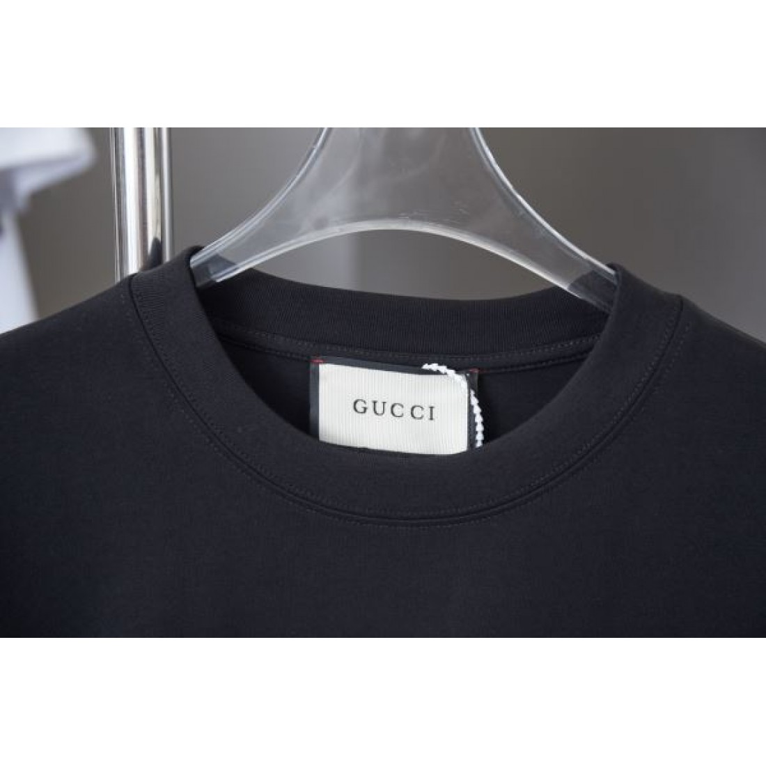 秋冬マストアイテム GUCCI グッチ コピー 半袖Tシャツ この夏を彩る
