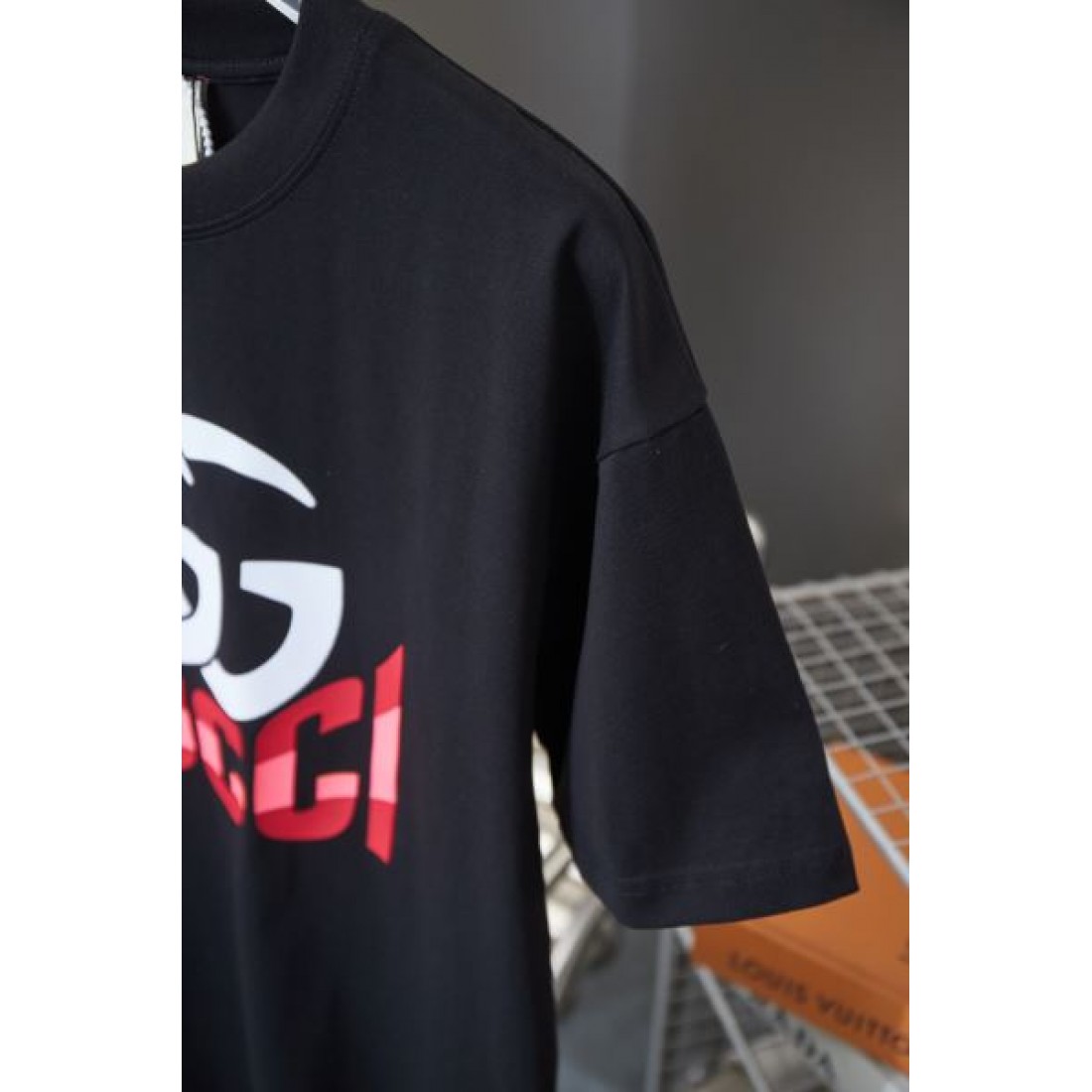 秋冬マストアイテム GUCCI グッチ コピー 半袖Tシャツ この夏を彩る