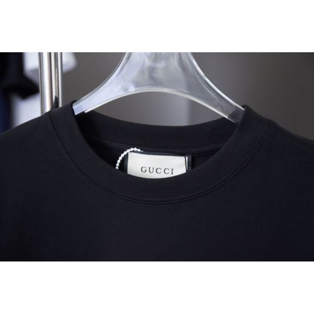 春夏新作コレクション GUCCI グッチ コピー 半袖Tシャツ 夏に映えるアイテム