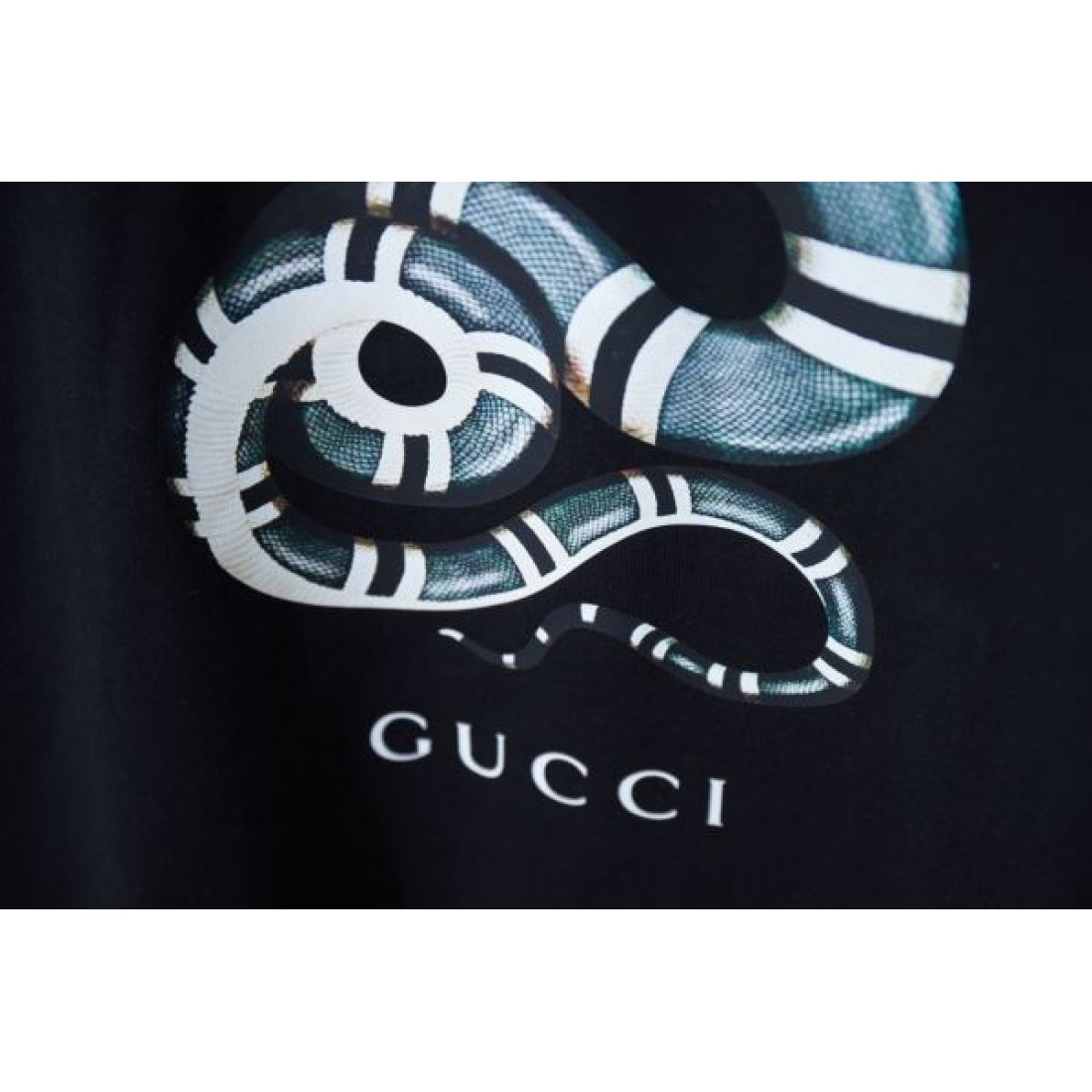 爽やかでファッショナブルな GUCCI グッチ コピー 半袖Tシャツ 個性