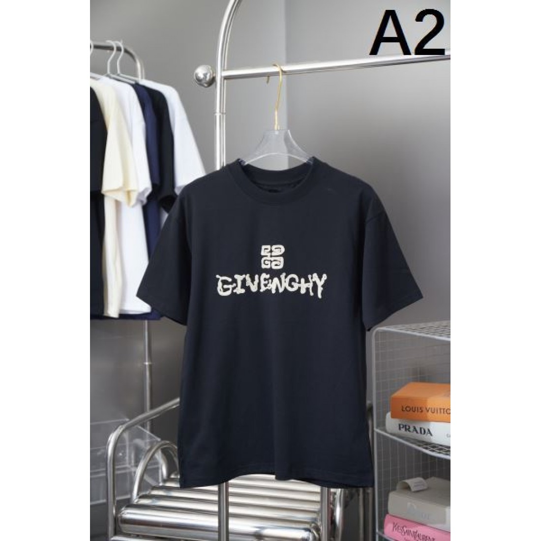 ストリート感と品格が融合した ジバンシィ コピー 半袖Tシャツ GIVENCHY
