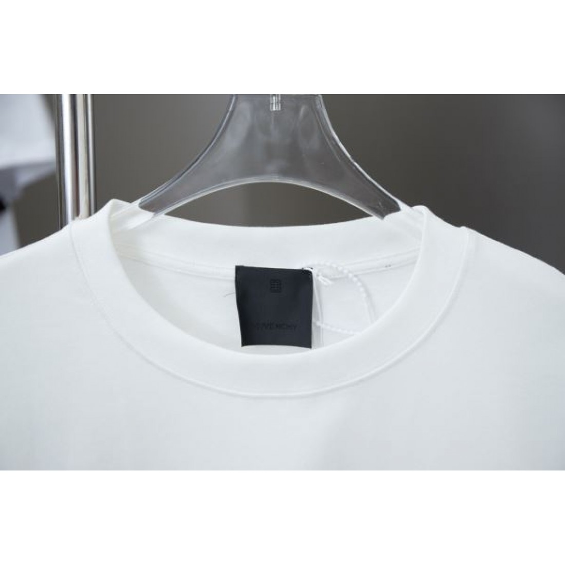 極上の着心地 LOEWE ロエベ コピー 半袖Tシャツ 格別な存在感