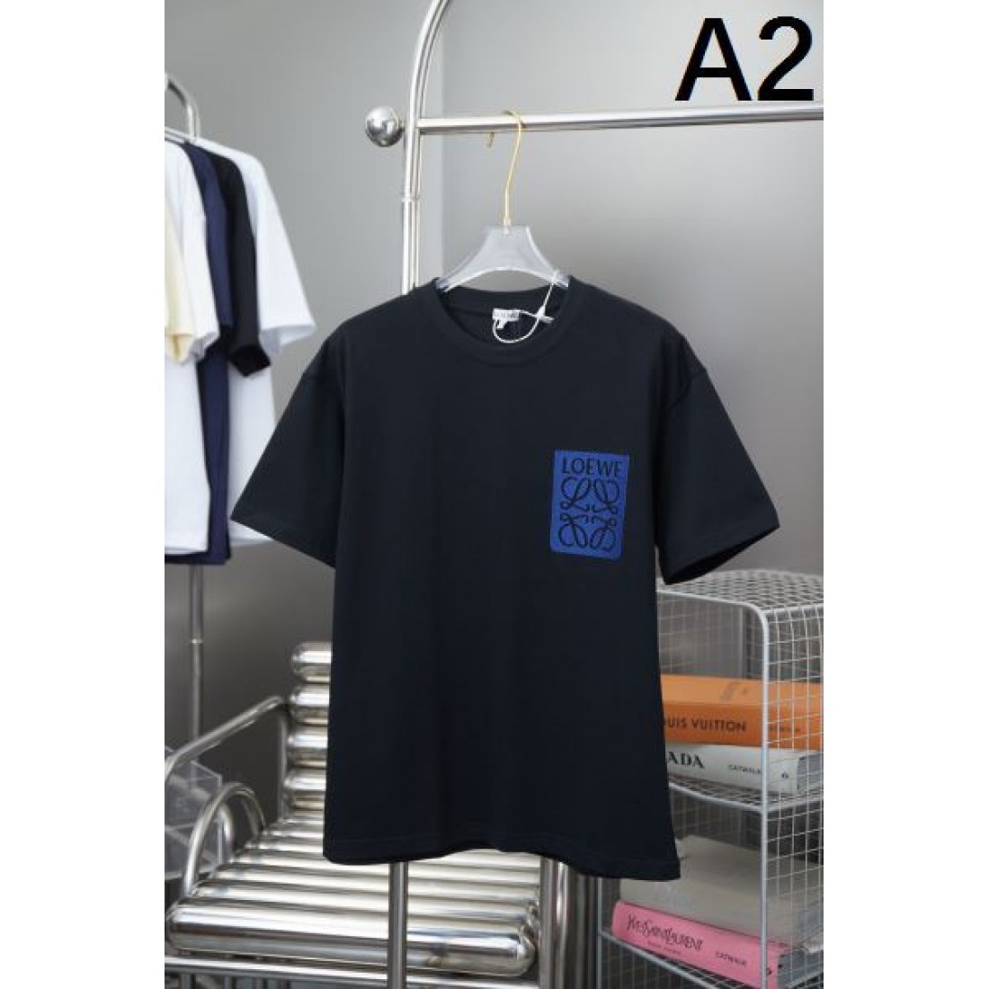 高級感漂うデザイン LOEWE ロエベ コピー 半袖Tシャツ エレガントな雰囲気