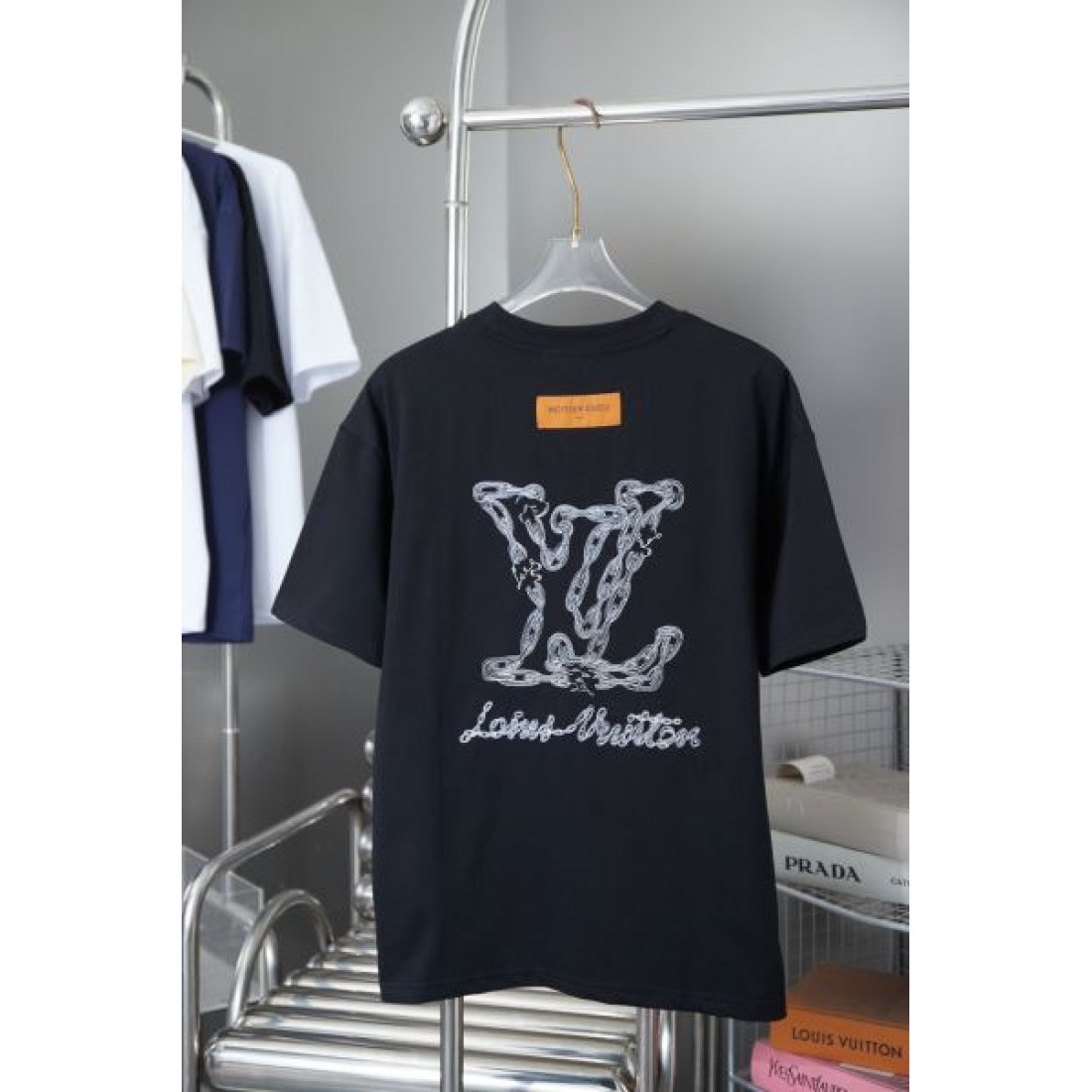 ファッション好き必見 LOUIS VUITTON ルイヴィトン コピー 半袖Tシャツ SNS映え抜群