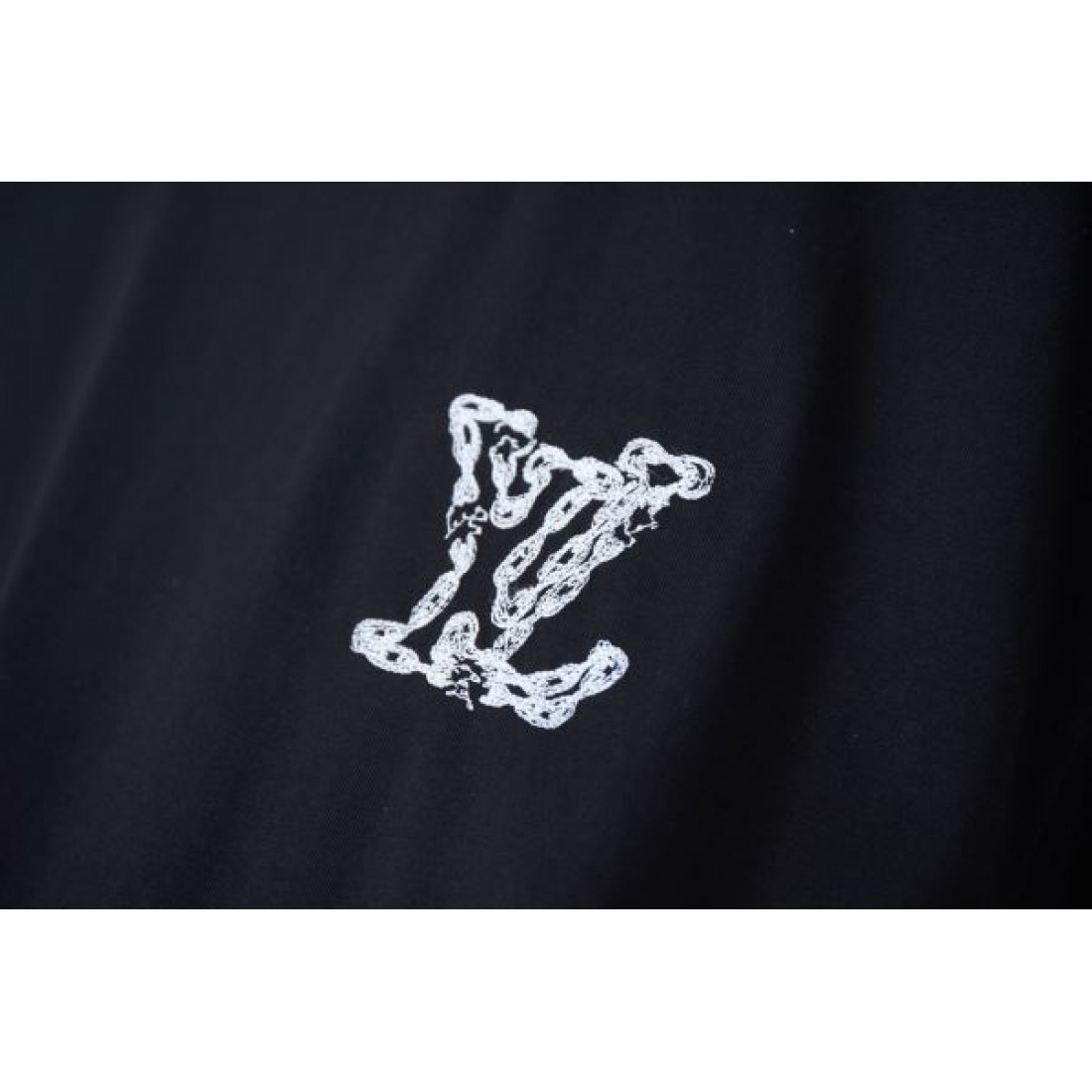 ファッション好き必見 LOUIS VUITTON ルイヴィトン コピー 半袖Tシャツ SNS映え抜群