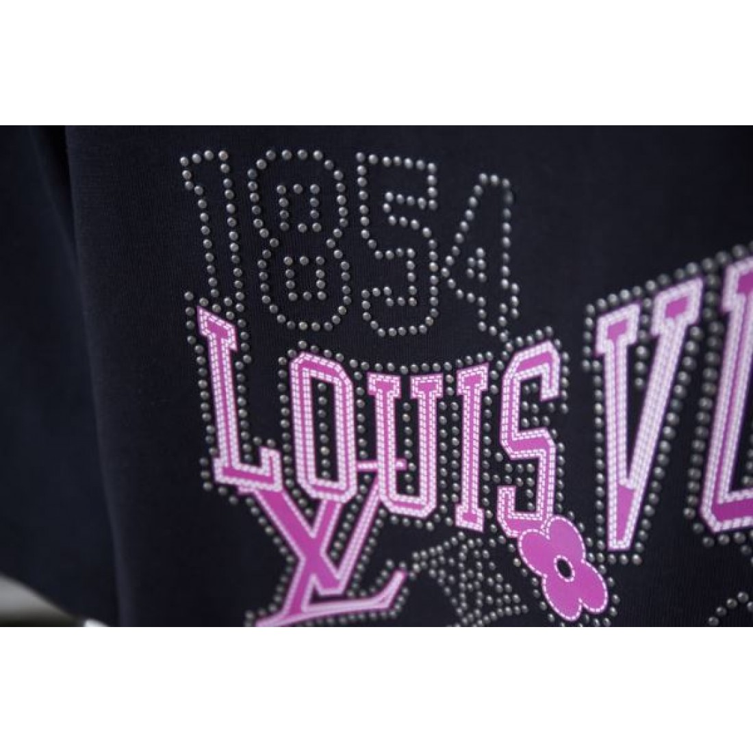自分へのご褒美に LOUIS VUITTON ルイヴィトン コピー 半袖Tシャツ ギフトにも最適