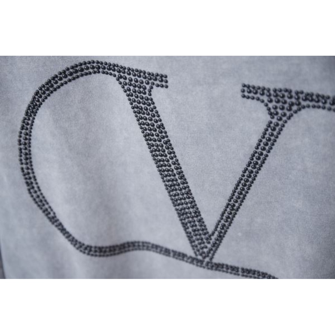 VALENTINO コピー ヴァレンティノ 半袖Tシャツ エレガントで都会的