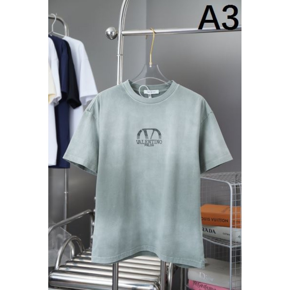 存在感ある仕上がりの ヴァレンティノ コピー 半袖Tシャツ VALENTINO