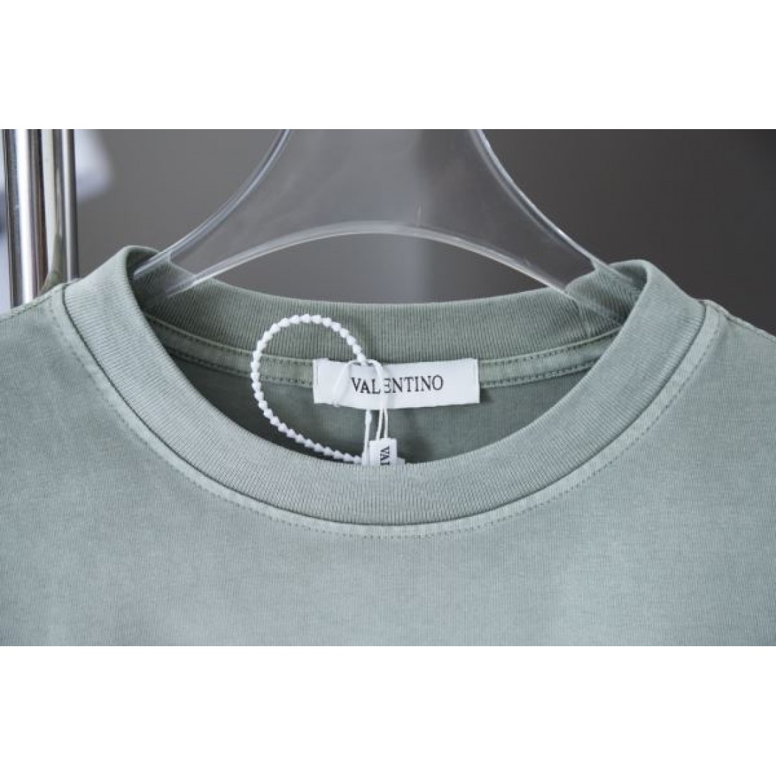 存在感ある仕上がりの ヴァレンティノ コピー 半袖Tシャツ VALENTINO
