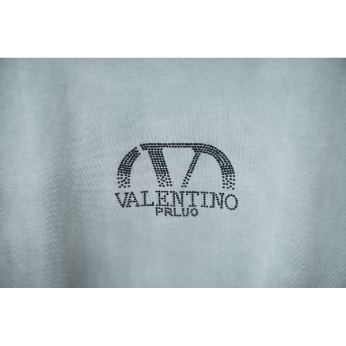 存在感ある仕上がりの ヴァレンティノ コピー 半袖Tシャツ VALENTINO