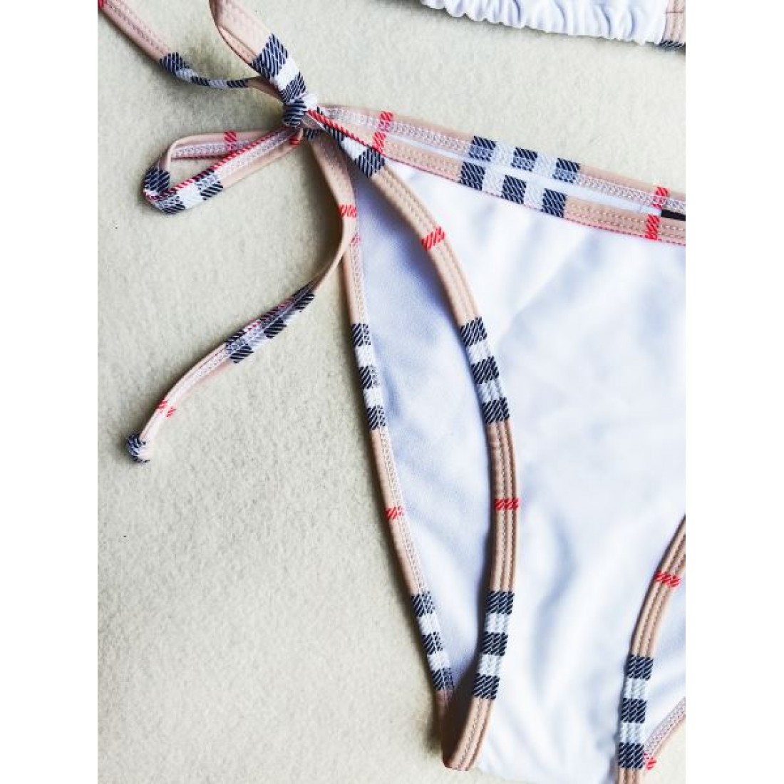 BURBERRY バーバリー コピー 水着 旬コーデに最適