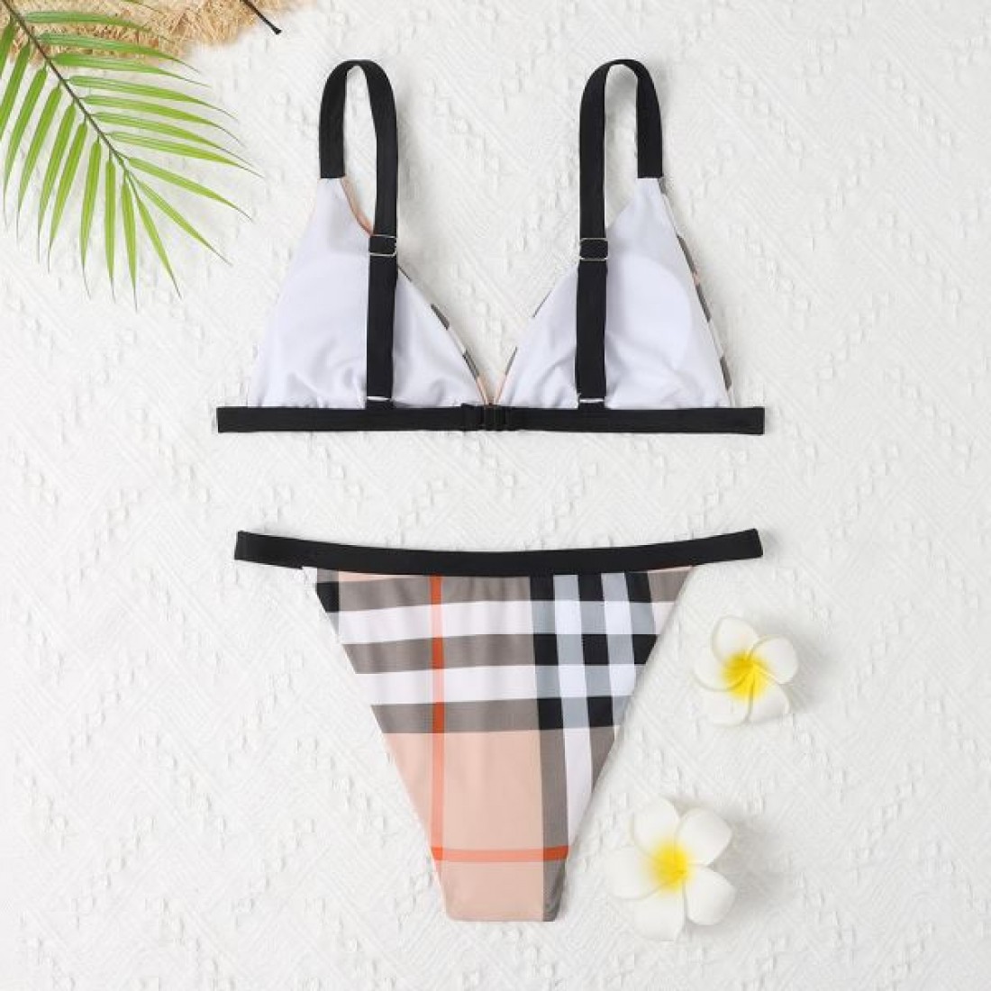BURBERRY バーバリー コピー 水着 ファッション好き必見