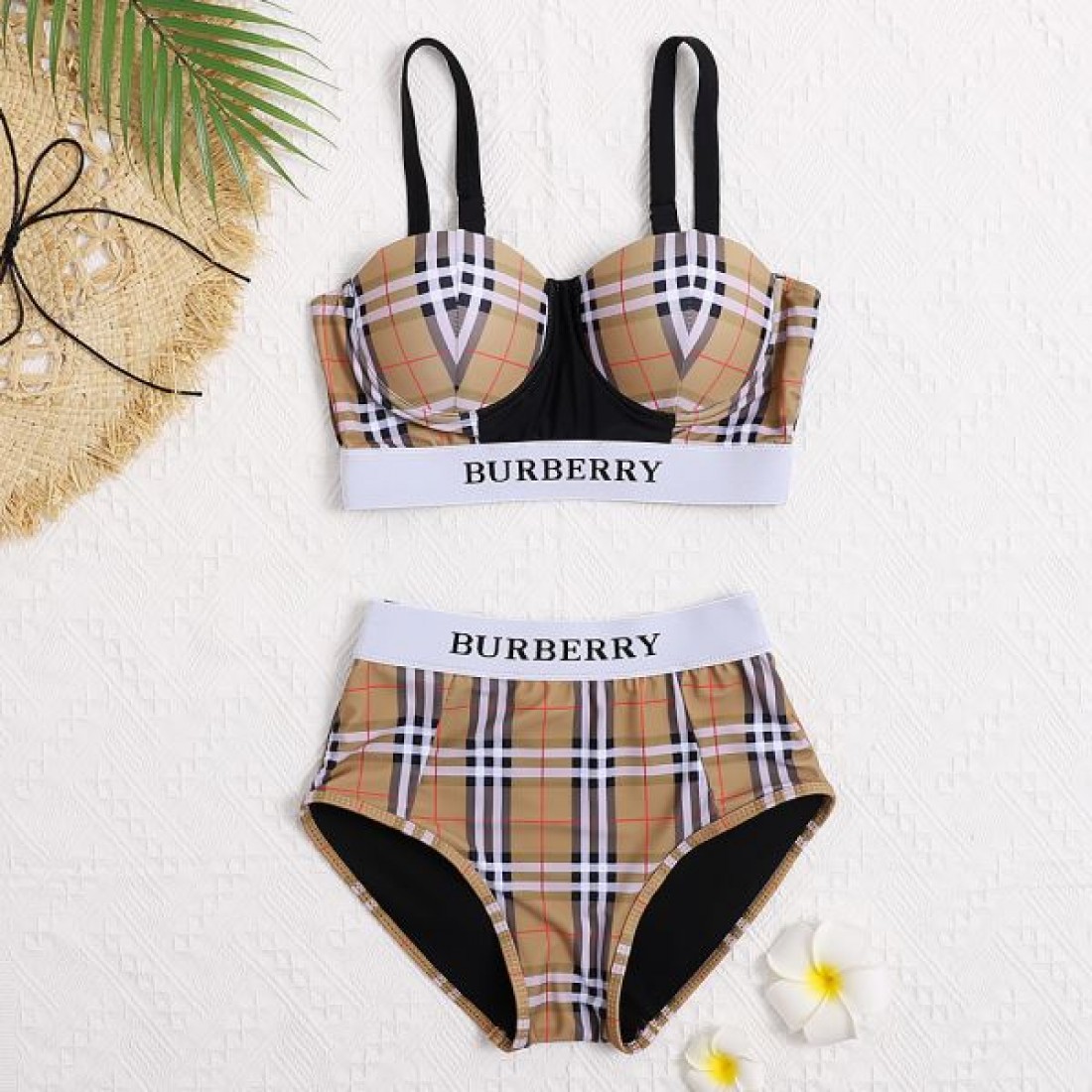 BURBERRY バーバリー コピー 水着 季節感たっぷり