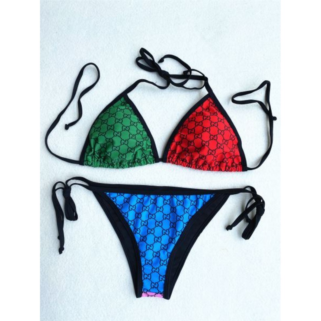 美しいシルエット GUCCI グッチ コピー 水着 極上の着心地