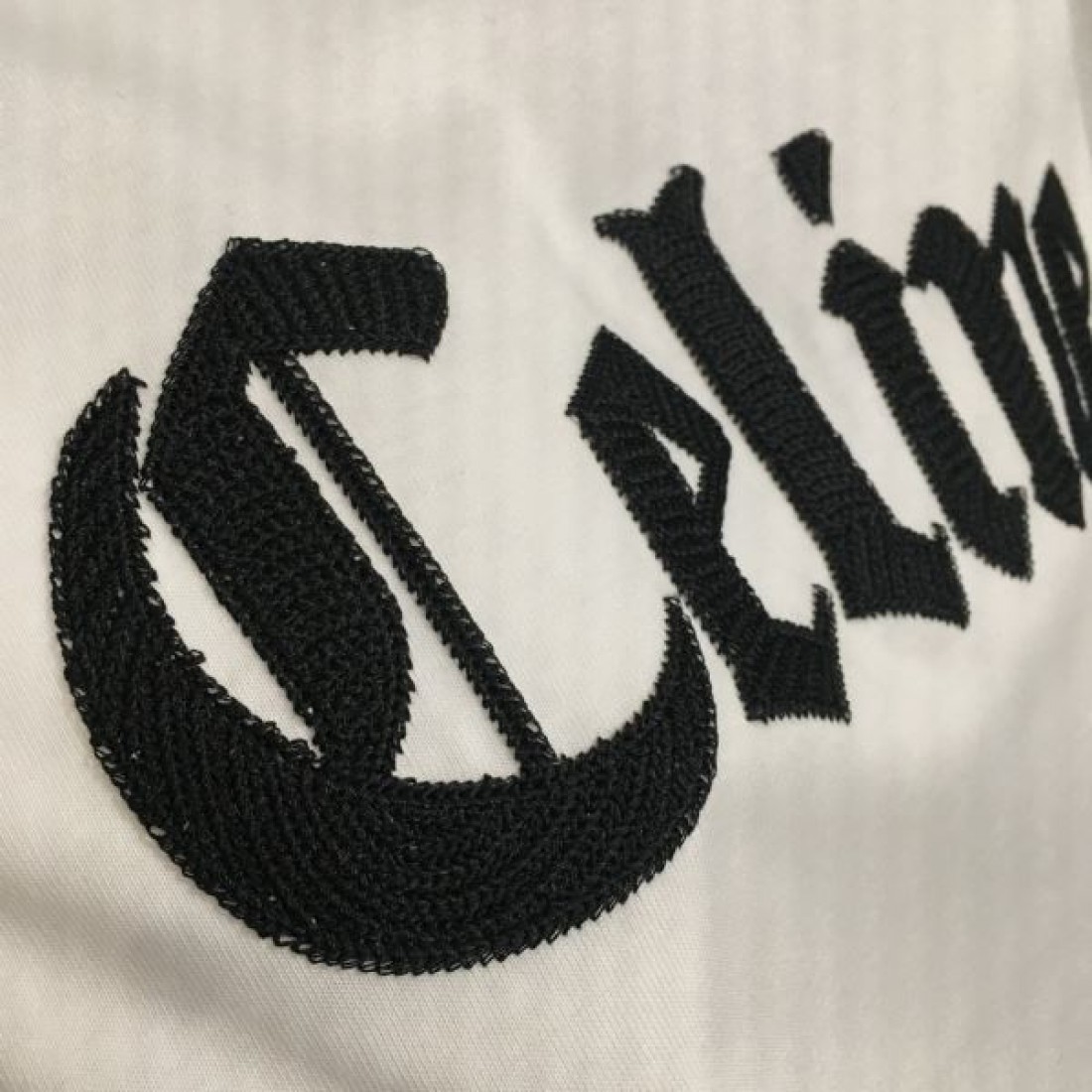 スタイリッシュなスタイル CELINE セリーヌ コピー 半袖Tシャツ 高感度デザイン