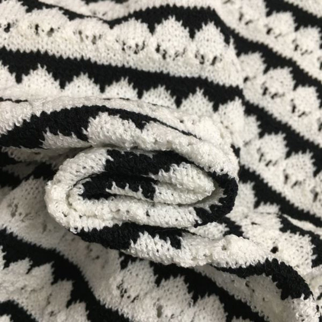 CHANEL スーパーコピー ニットベスト ロゴ 新作夏の優秀アイテム シャネル