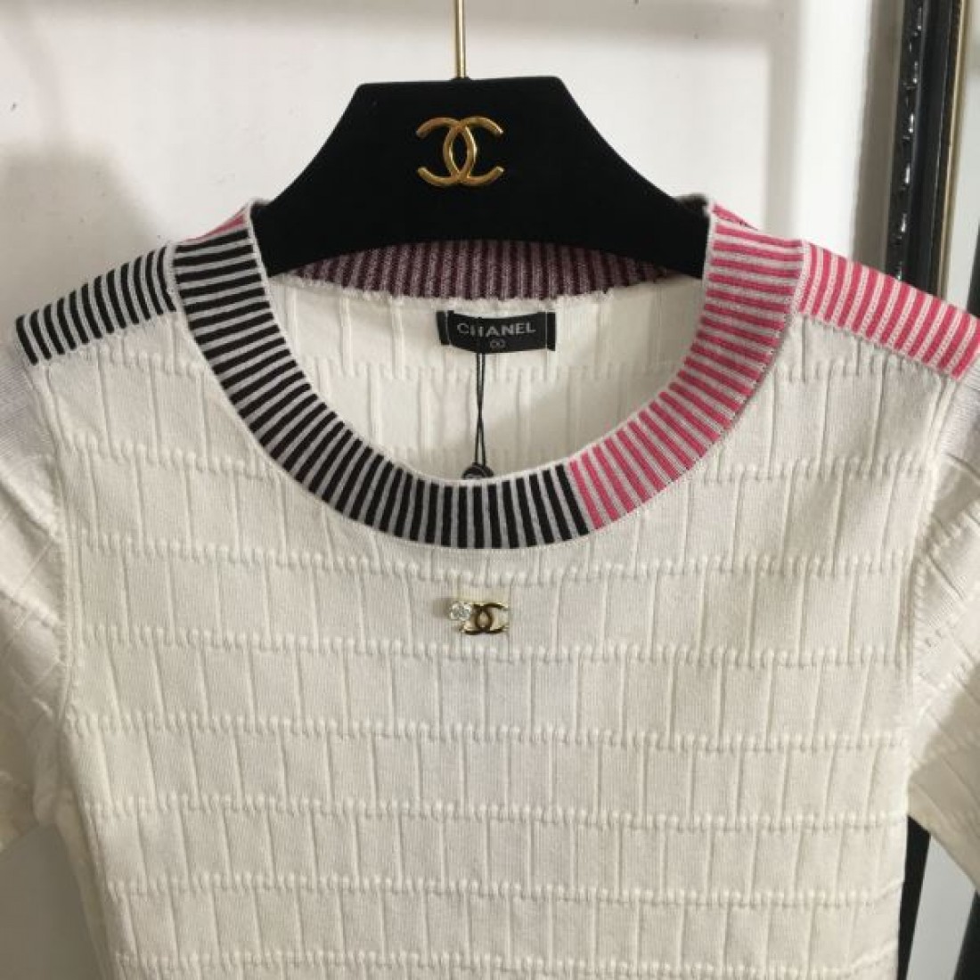 デイリー使いに実用性抜群 CHANEL シャネル コピー 半袖ニット 限定予約受付中