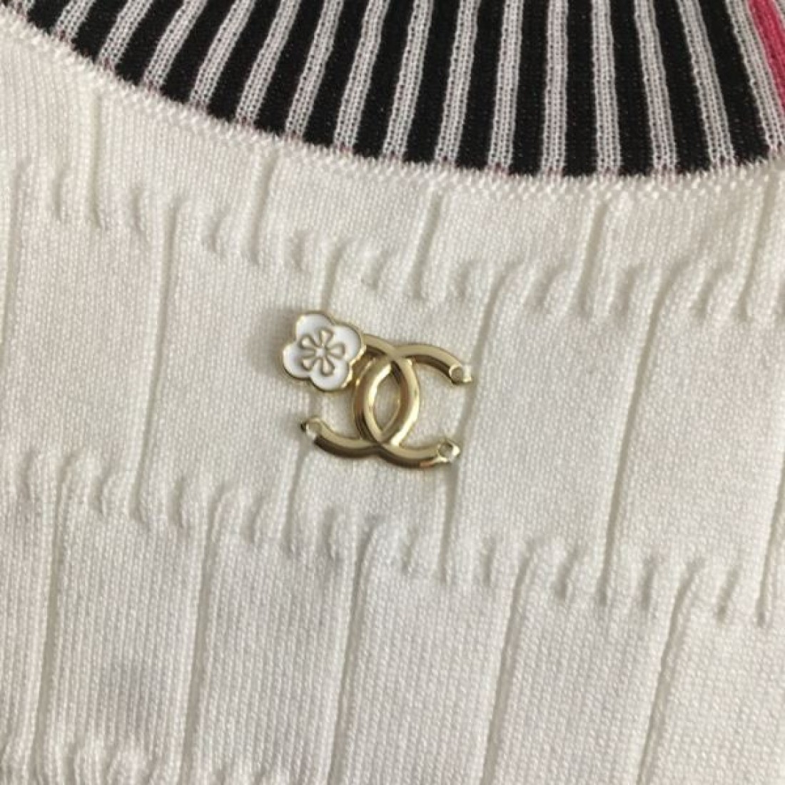デイリー使いに実用性抜群 CHANEL シャネル コピー 半袖ニット 限定予約受付中