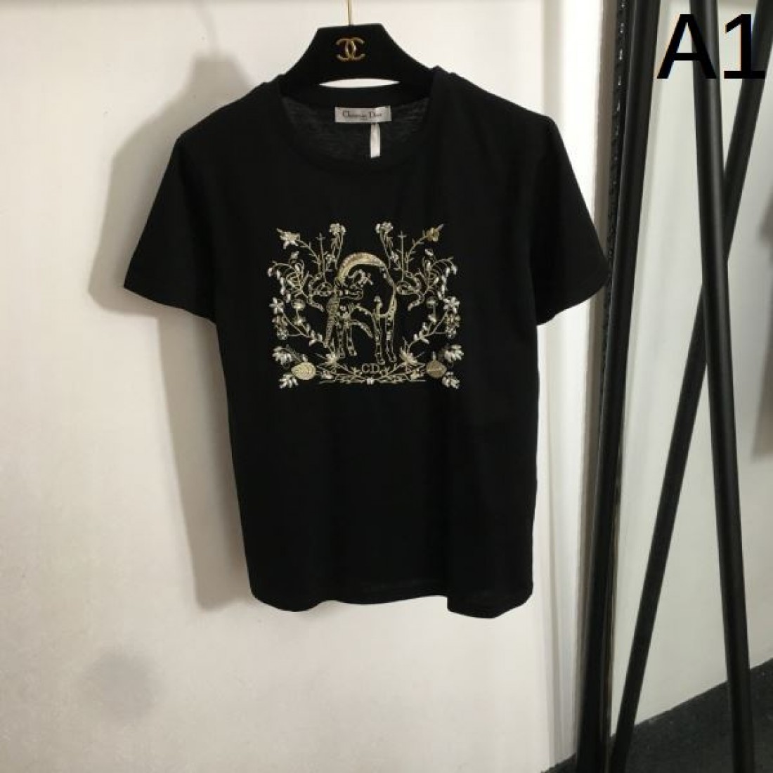 大人の魅力溢れる  DIOR ディオール コピー 半袖Tシャツ 極上の着心地