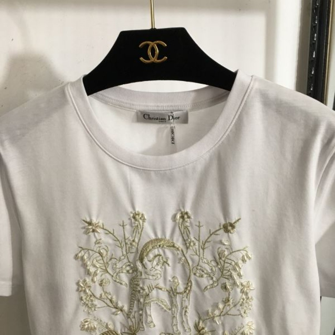 大人の魅力溢れる  DIOR ディオール コピー 半袖Tシャツ 極上の着心地