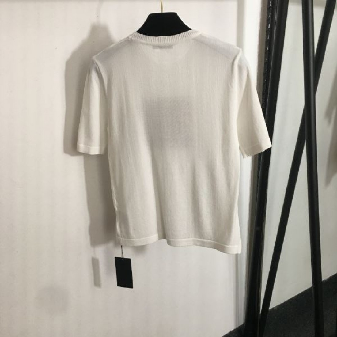 シーズンの流行にチェック FENDI フェンデイ コピー 半袖Tシャツ 上質な素材感