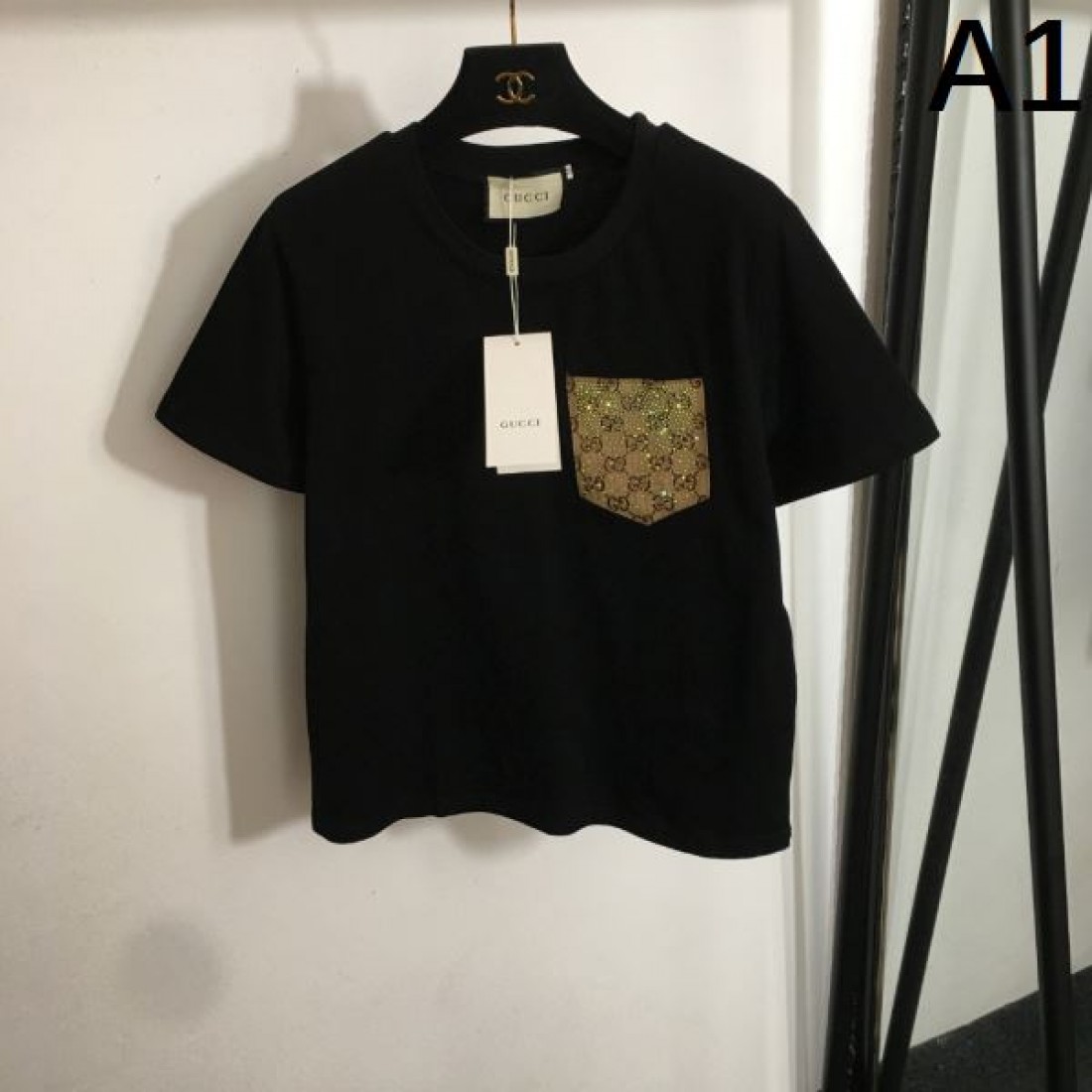 海外セレブ風コーデ GUCCI グッチ コピー 半袖Tシャツ 高級感漂うデザイン