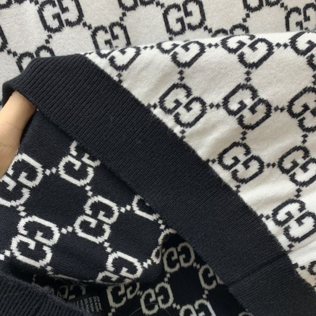 ギフトにも最適 HERMES エルメス コピー 半袖ニット ファッション好き必見