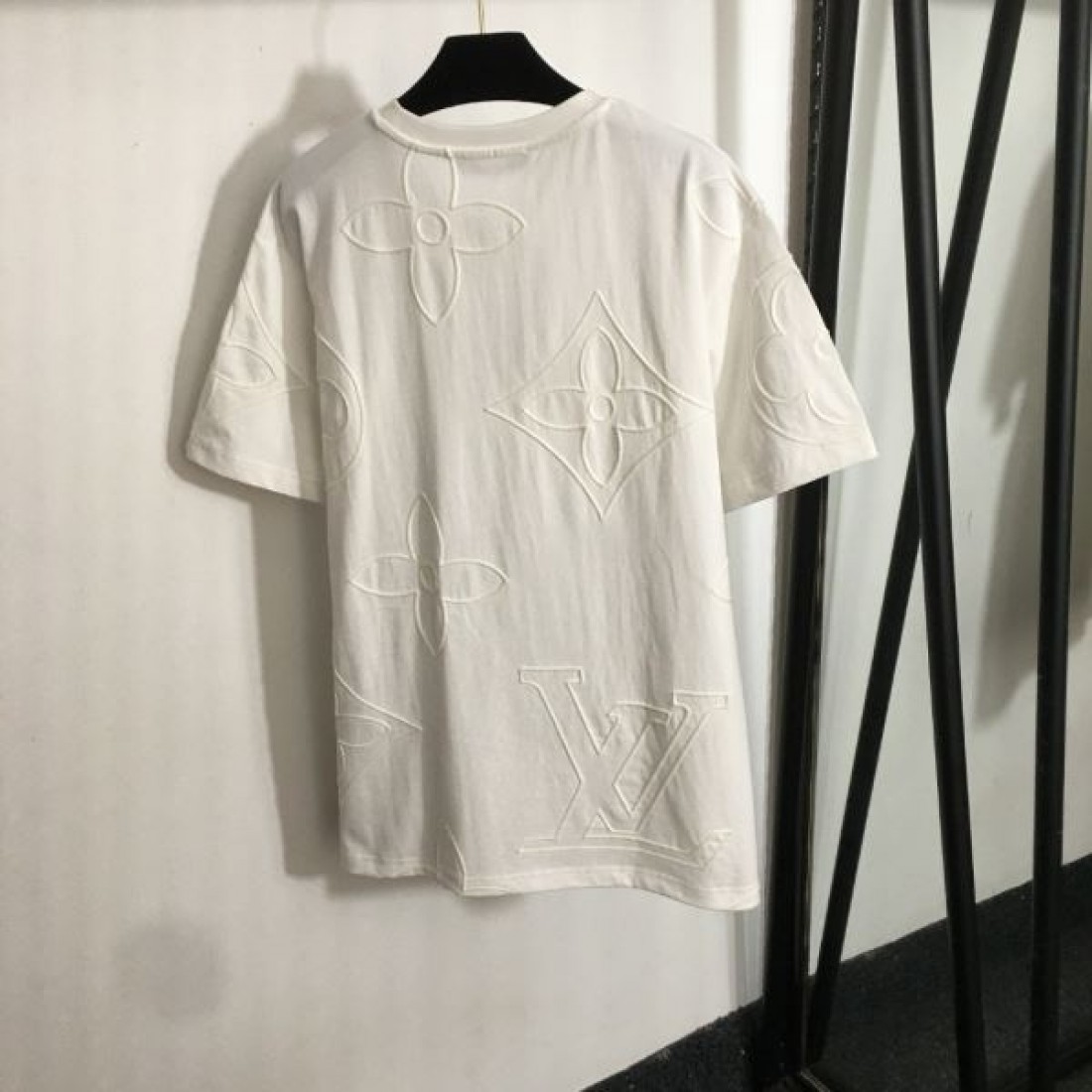 エレガントで洗練されたルイヴィトン コピー 半袖Tシャツ LOUIS VUITTON 