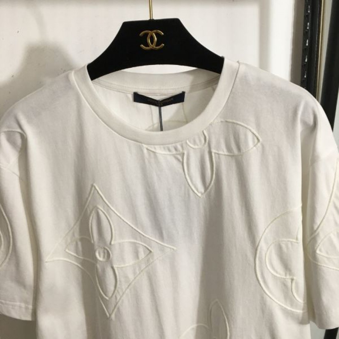 エレガントで洗練されたルイヴィトン コピー 半袖Tシャツ LOUIS VUITTON 