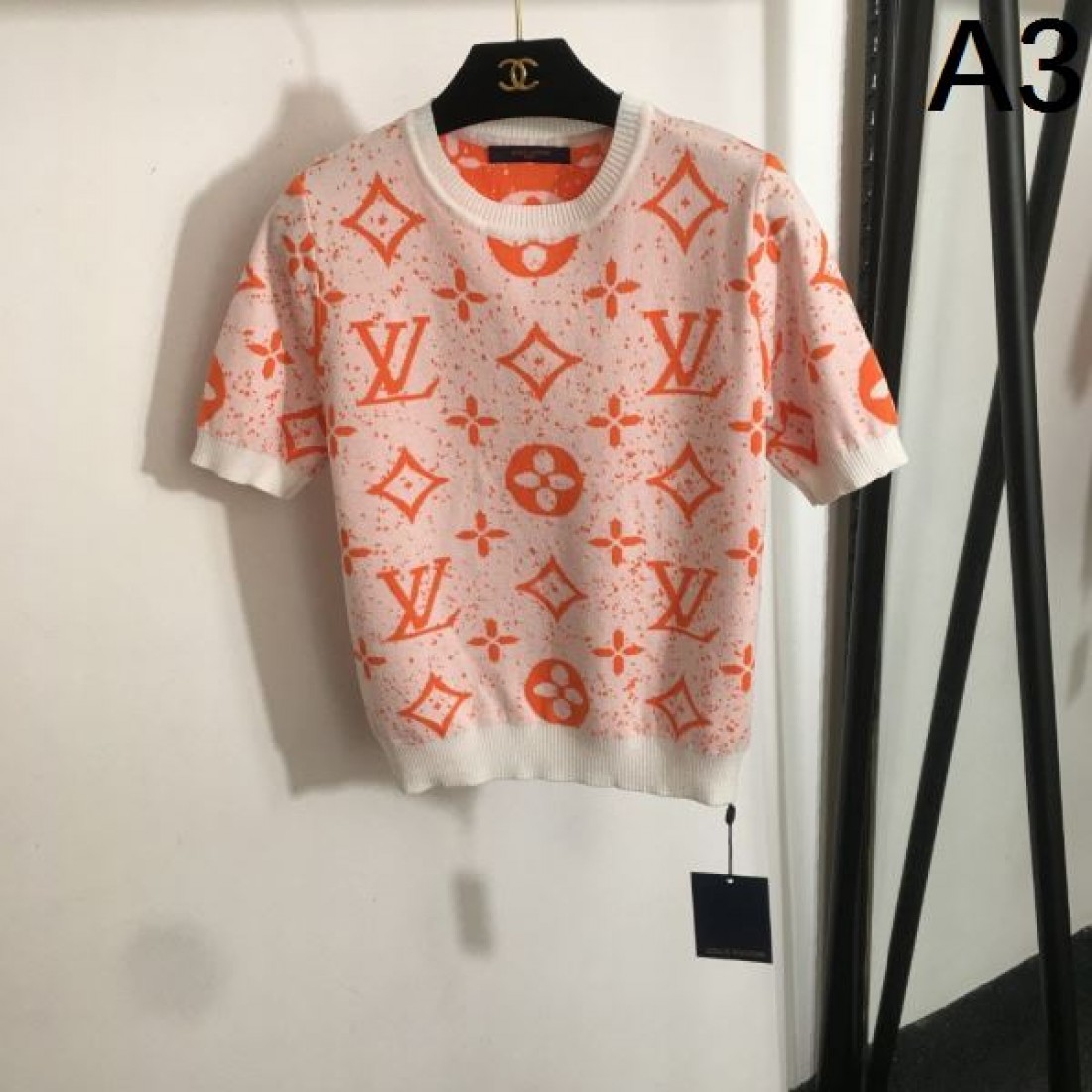 柔らかさと存在感を両立した ルイヴィトン コピー 半袖Tシャツ LOUIS VUITTON