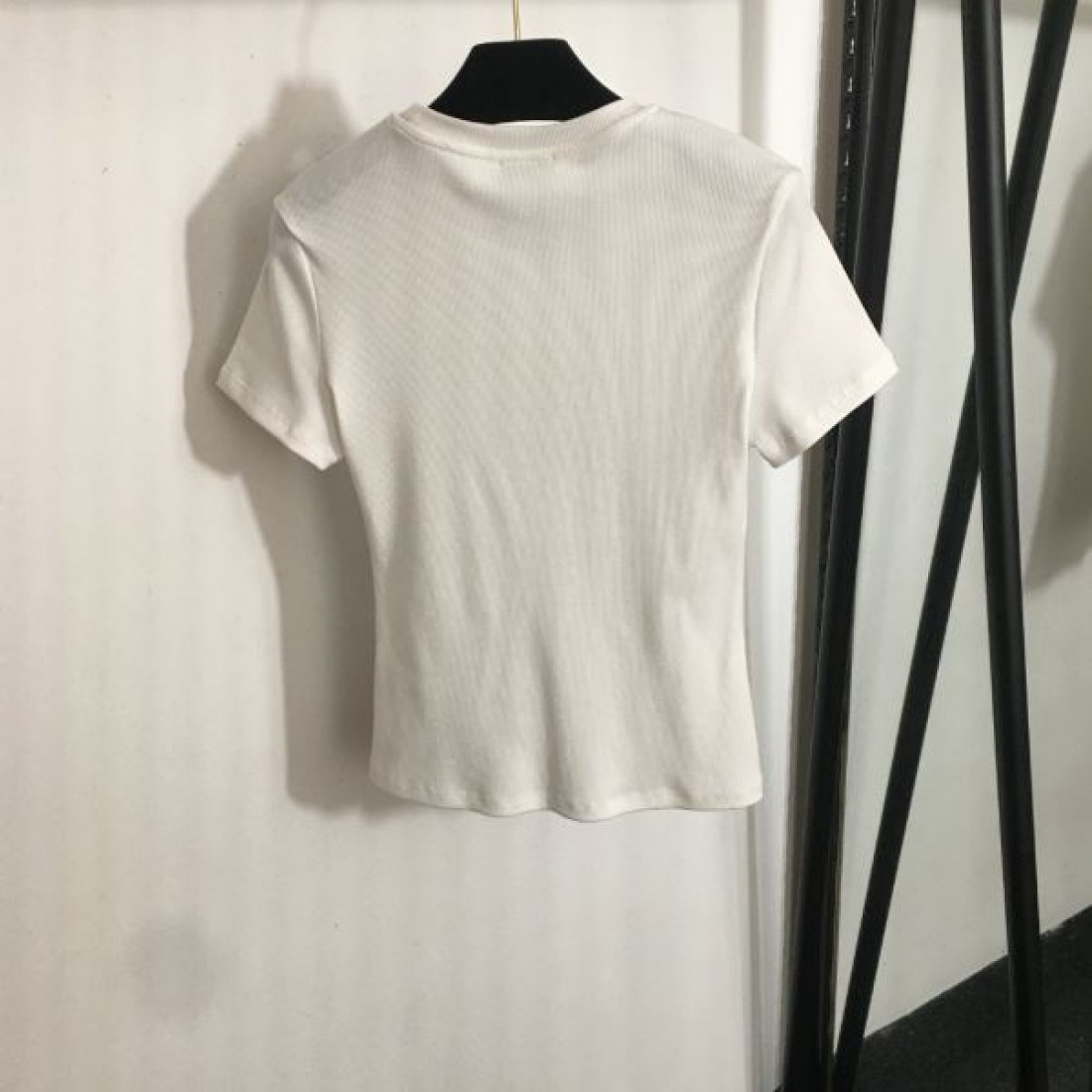 ミュウミュウ コピー 半袖Tシャツ MIU MIU 優美なシルエットが魅力