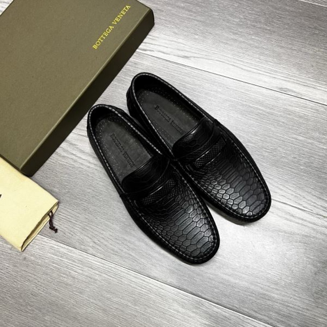 旬コーデに最適 BOTTEGA VENETA ボッテガヴェネタ コピー ビジネスシューズ オールシーズン活躍