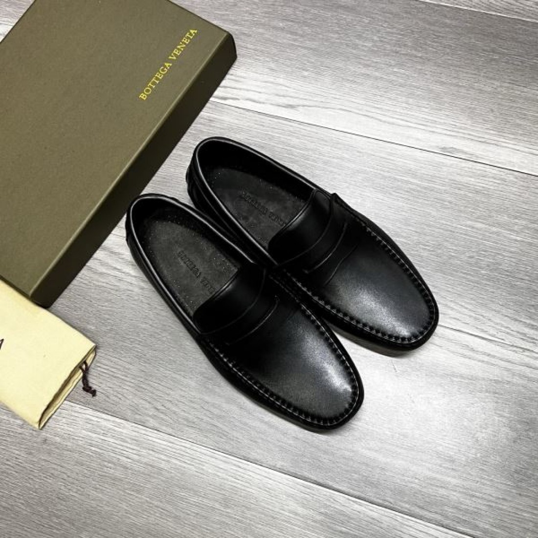 今季イチオシ BOTTEGA VENETA ボッテガヴェネタ コピー ビジネスシューズ 季節感たっぷり