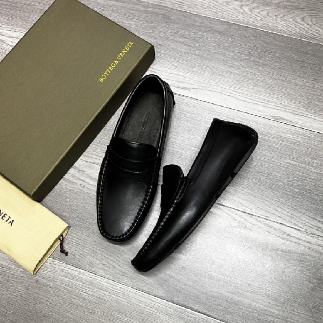 今季イチオシ BOTTEGA VENETA ボッテガヴェネタ コピー ビジネスシューズ 季節感たっぷり