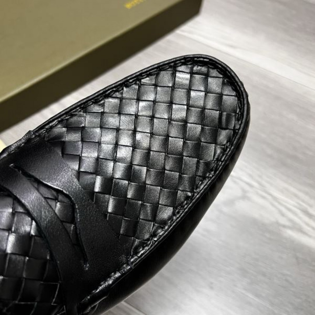 洗練された 魅力漂う BOTTEGA VENETA ボッテガヴェネタ コピー ビジネスシューズ
