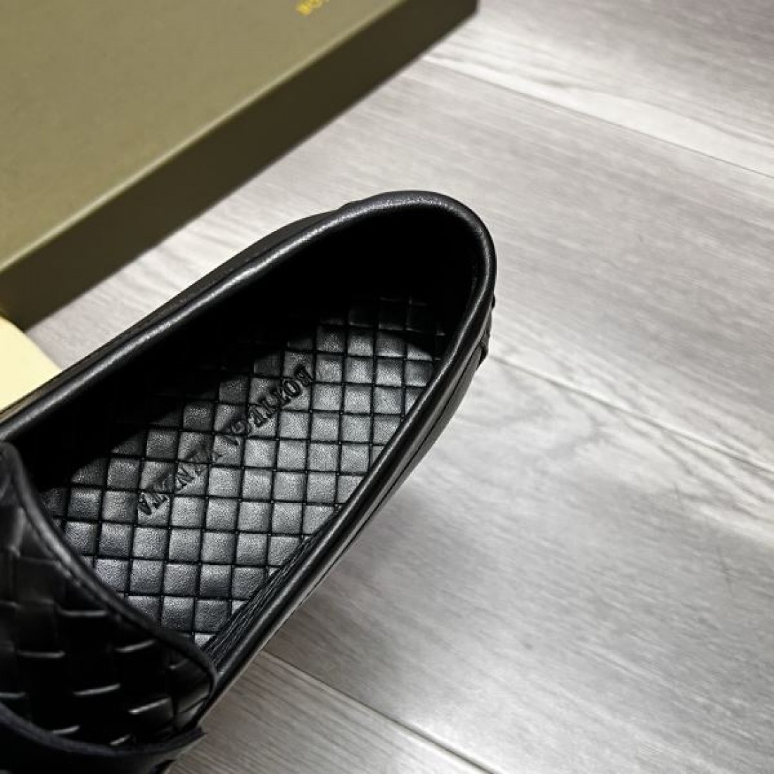 洗練された 魅力漂う BOTTEGA VENETA ボッテガヴェネタ コピー ビジネスシューズ