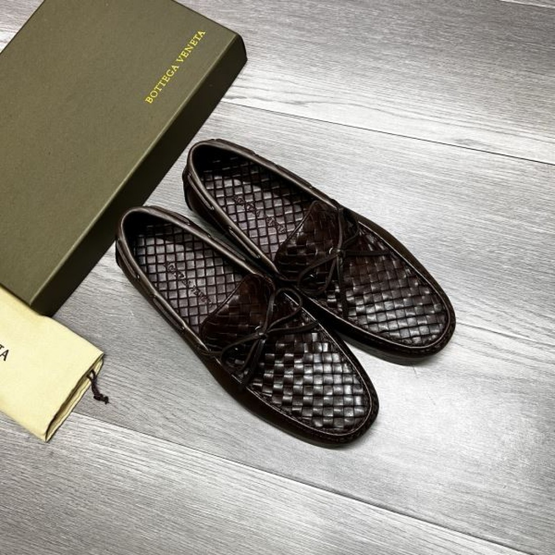 上質感に満ちた BOTTEGA VENETA ボッテガヴェネタ コピー ビジネスシューズ を今すぐ体感