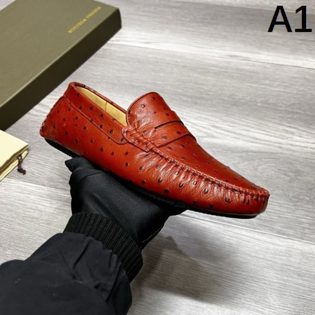 BOTTEGA VENETA ボッテガヴェネタ コピー ビジネスシューズ 魅力的でスマートな印象に