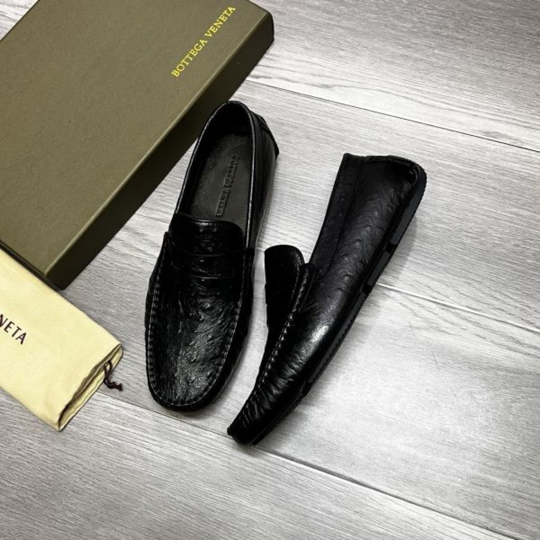 BOTTEGA VENETA ボッテガヴェネタ コピー ビジネスシューズ 魅力的でスマートな印象に